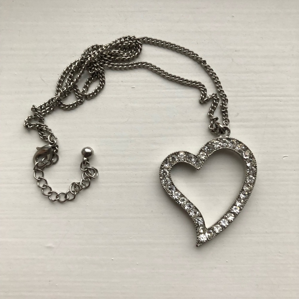 Silver & diamond heart cutout pendant necklace - Picture 7 of 7